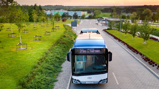 Hydrogen buses heading to Paris and Mantova